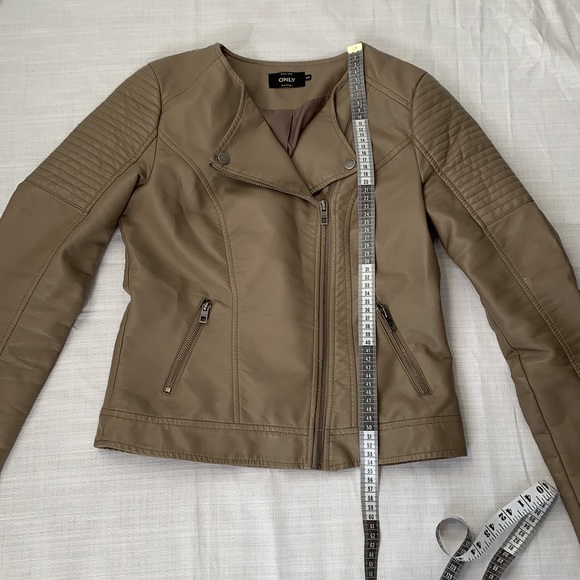 ONLY Faux leather beige jacket |size 34 - Picture 5 of 7